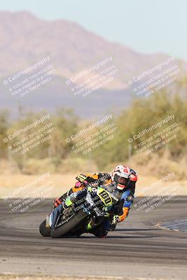 media/Nov-02-2025-CVMA (Sun) [[337aff29ab]]/Race 17-Amateur Supersport Middleweight/